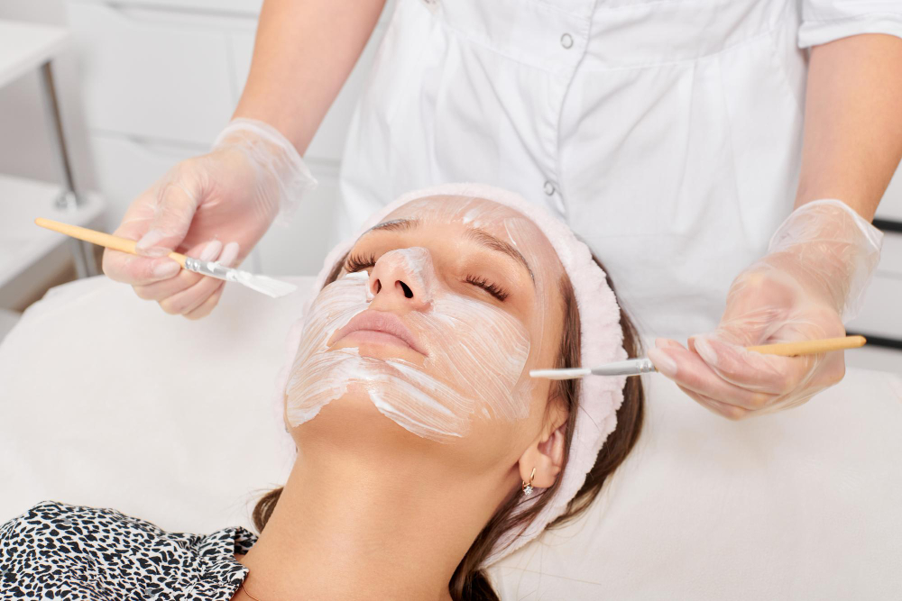 What is Chemical Peeling? A Guide to Chemical Peels in Orlando, FL